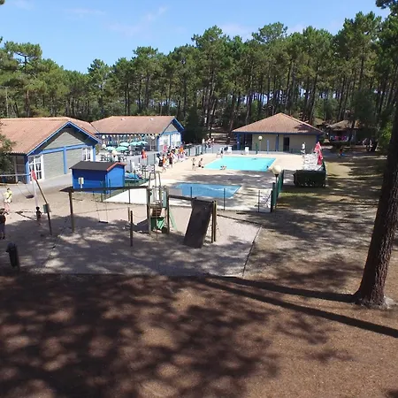 Landes, - With Terrace Holiday home
